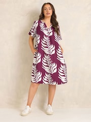 Evans Red Pleated Front Grown On Sleeve Dress - Image 2 of 5