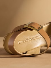 بني فاتح بني - صندل بمقدمة منسوجة Liberate من Russell & Bromley - صورة 7 من 7