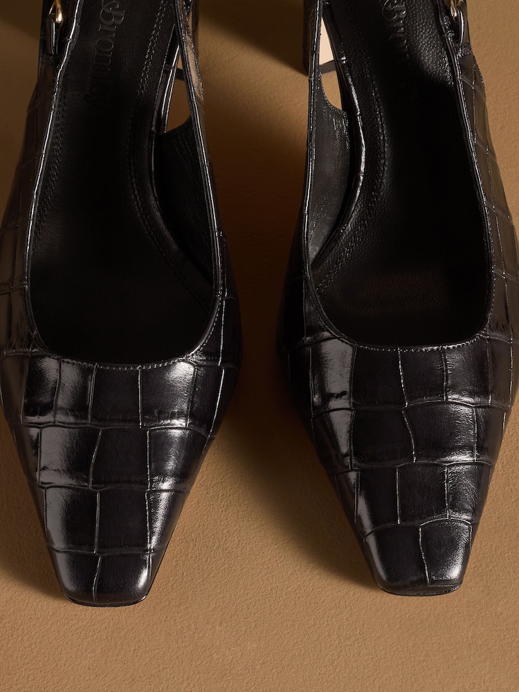 Russell & Bromley Marley Heeled Snaffle Slingbacks - תמונה 7 מתוך 7 Russell & Bromley Marley Heeled Snaffle Slingbacks - תמונה 7 מתוך 7