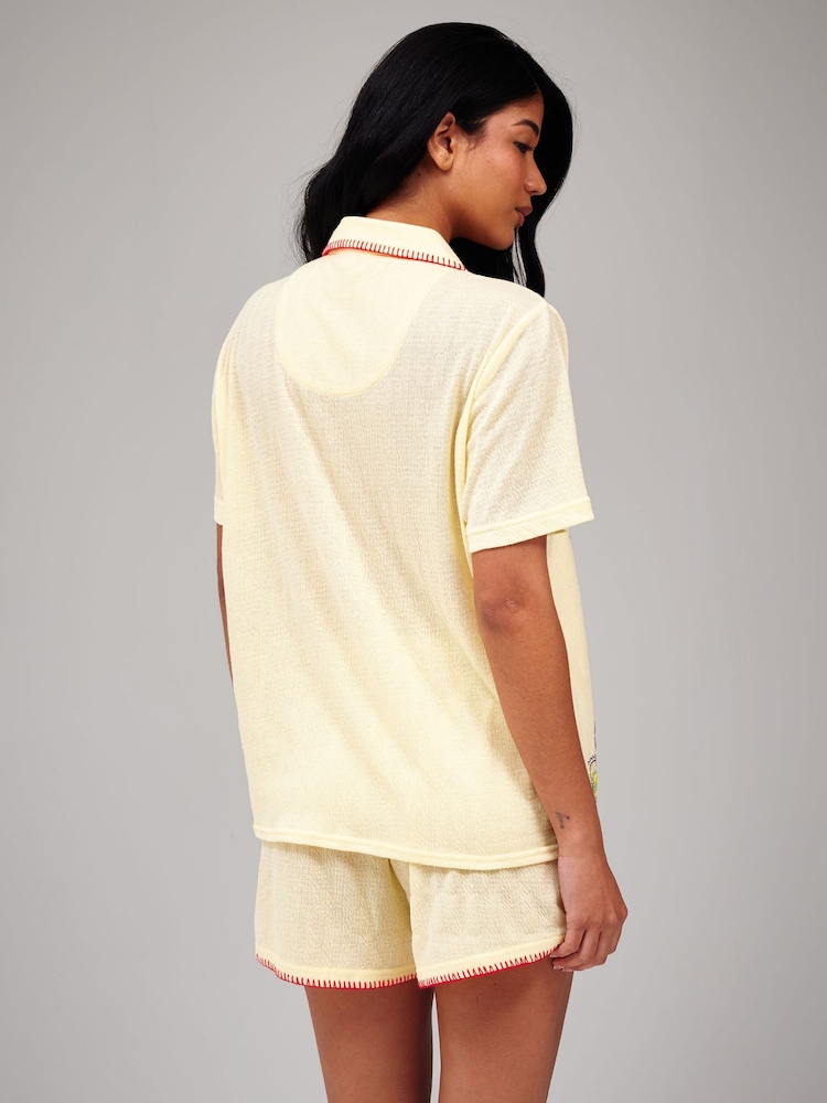 Loungeable Belissmo Short Sleeve Shirt And Shorts Button Through Pyjama Set - Bild 2 von 5 Loungeable Belissmo Short Sleeve Shirt And Shorts Button Through Pyjama Set - Bild 2 von 5