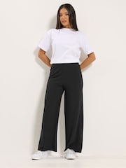 أسود - بنطلون برِجل واسعة للأحجام الصغيرة من M&Co - Image 2 of 5