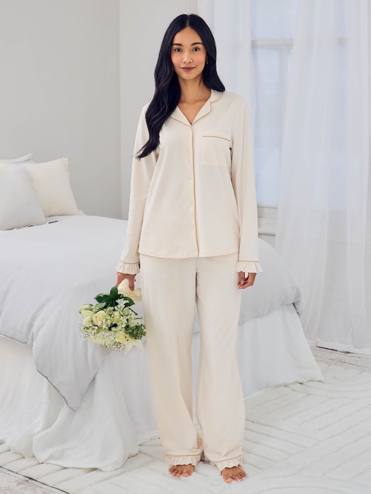 Chelsea Peers Organic Cotton Embroidered Just Married Frill Long Pyjama Set - كريم - صورة 1 من 8 Chelsea Peers Organic Cotton Embroidered Just Married Frill Long Pyjama Set - كريم - صورة 1 من 8