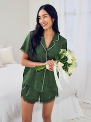 Chelsea Peers Satin Tulip Hem Lace Trim Button Up Short Pyjamas Set - صورة 1 من 6