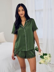 Chelsea Peers Satin Tulip Hem Lace Trim Button Up Short Pyjamas Set - صورة 5 من 6