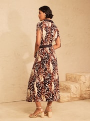 Love & Roses Deer Print Jersey Ruched Shoulder Belted Midi Dress - Image 4 of 4