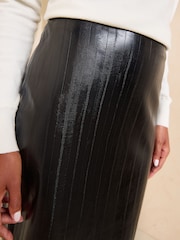 Friends Like These 90s Knee Length Faux Leather PU Pencil Skirt - 圖片 2，共 3