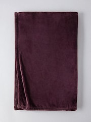 The Set 2 Pack Burgundy/Mauve Fleece Throws - Image 4 of 7