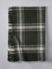 The Set 2 Pack Green Check Cosy Throws - Image 2 of 6