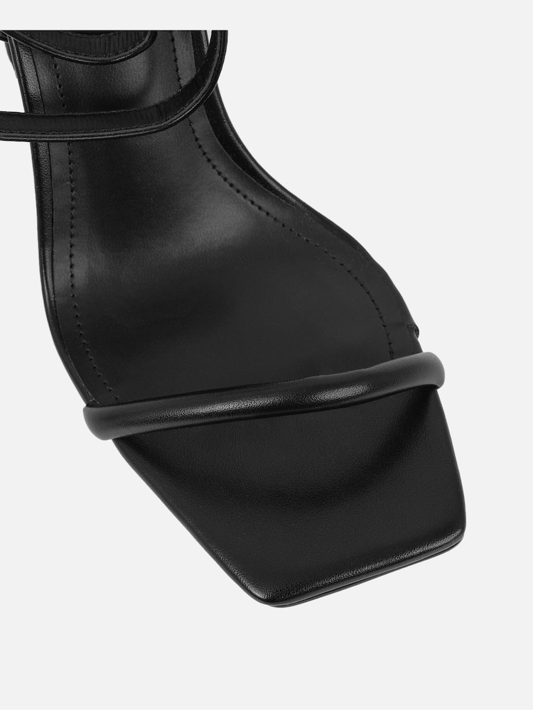 Simmi London Black Maysie Block Heeled Sandals - Image 4 of 4 Simmi London Black Maysie Block Heeled Sandals - Image 4 of 4