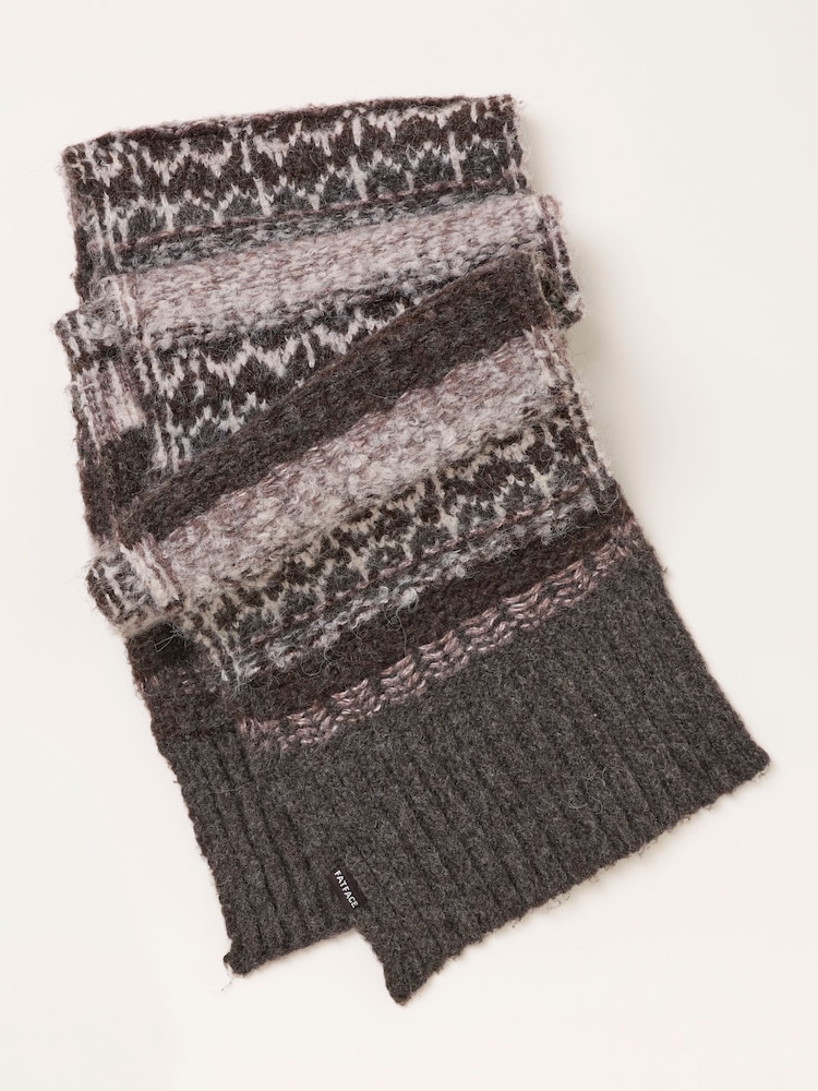 Bufanda cepillada Fair Isle de FatFace - Imagen 3 de 3