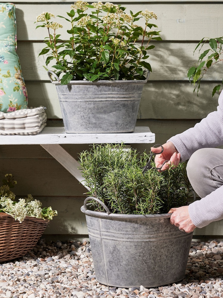 Dibor Silver Galvanised Tub Planter - Image 6 of 6