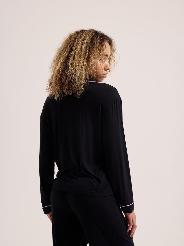 Juicy Couture Black Juicy Dog Crest Jersey Shirt And Pyjamas - Image 2 of 5 Juicy Couture Black Juicy Dog Crest Jersey Shirt And Pyjamas - Image 2 of 5