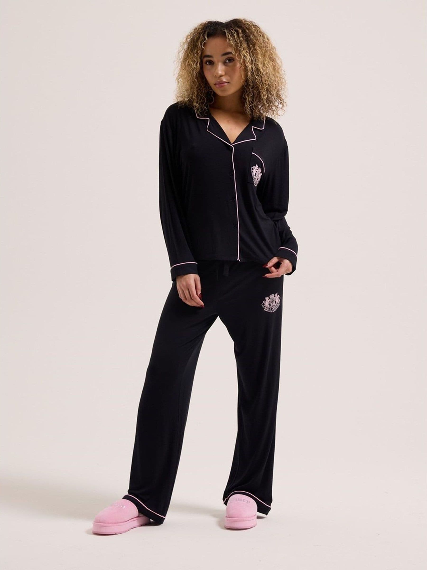 Comprar Conjunto de camisa e pijama Juicy Couture com o brasão da
