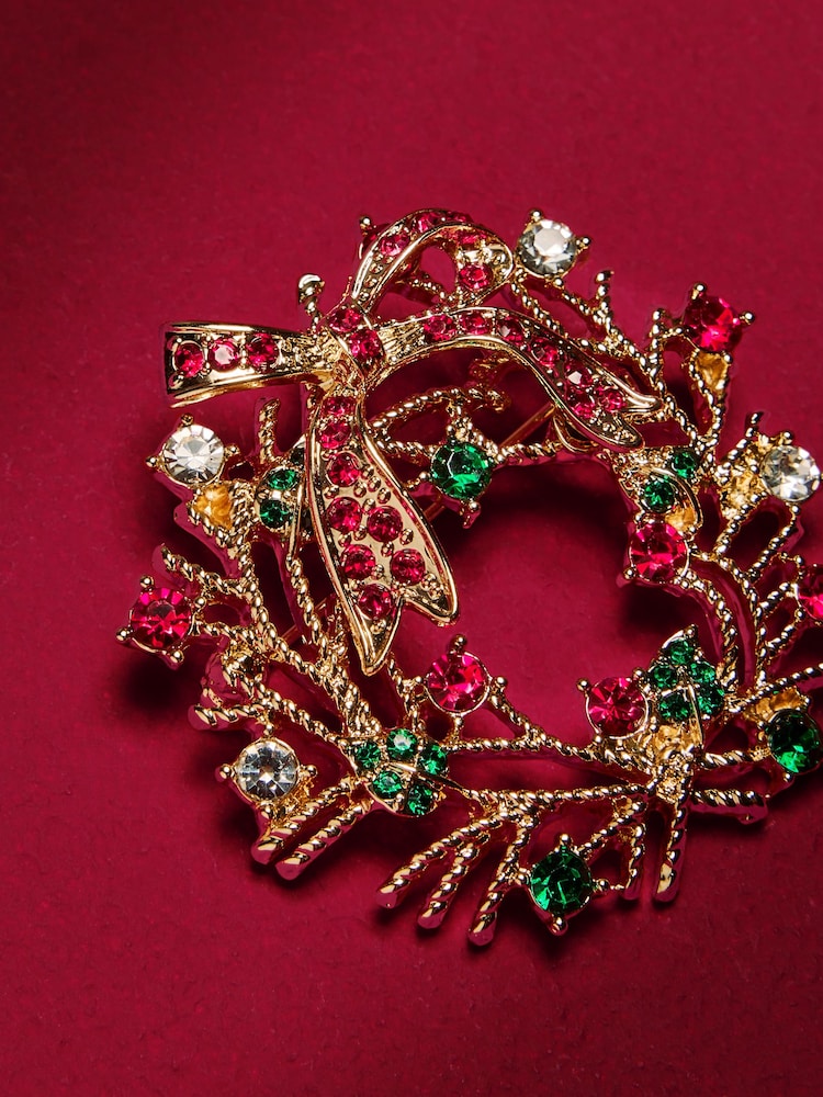Gold Tone Wreath Brooch - Image 2 of 3