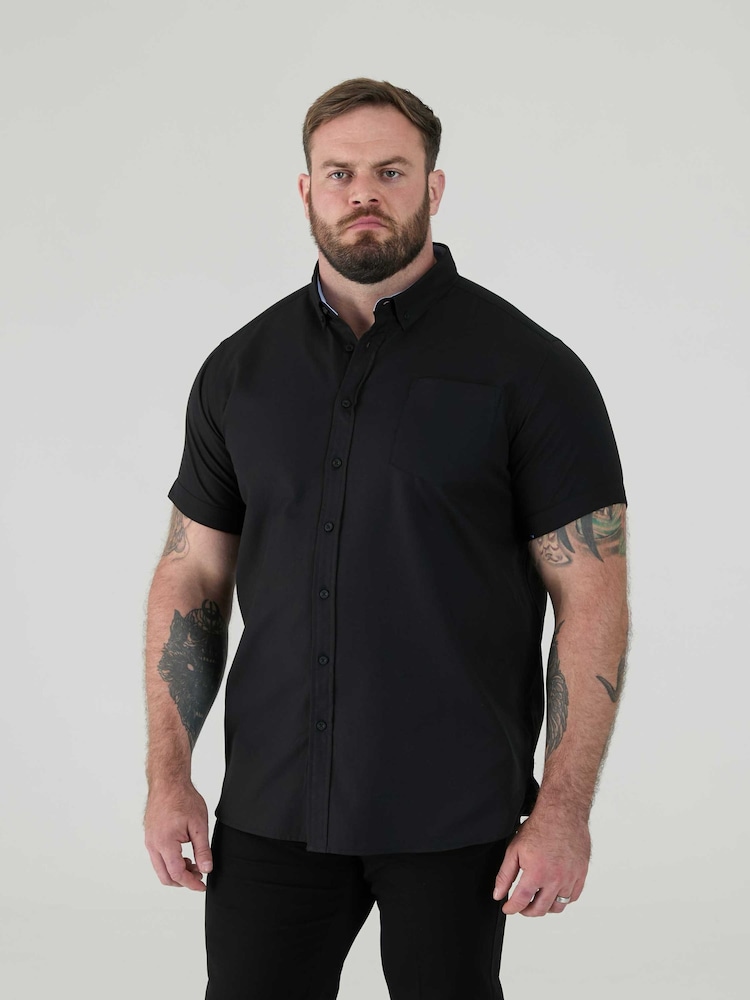 D555 Black JAMES Classic Oxford Short Sleeve Button Down Shirt With Chest Pocket - Image 1 of 9