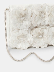 Accessorize 3 D スパンコール フラワークラッチバッグ - 画像 2 / 3