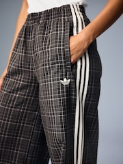 adidas Originals Brown Check Loose Wide Leg Trousers - Image 6 of 6