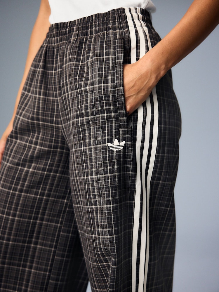 adidas Originals Brown Check Loose Wide Leg Trousers - Image 6 of 6