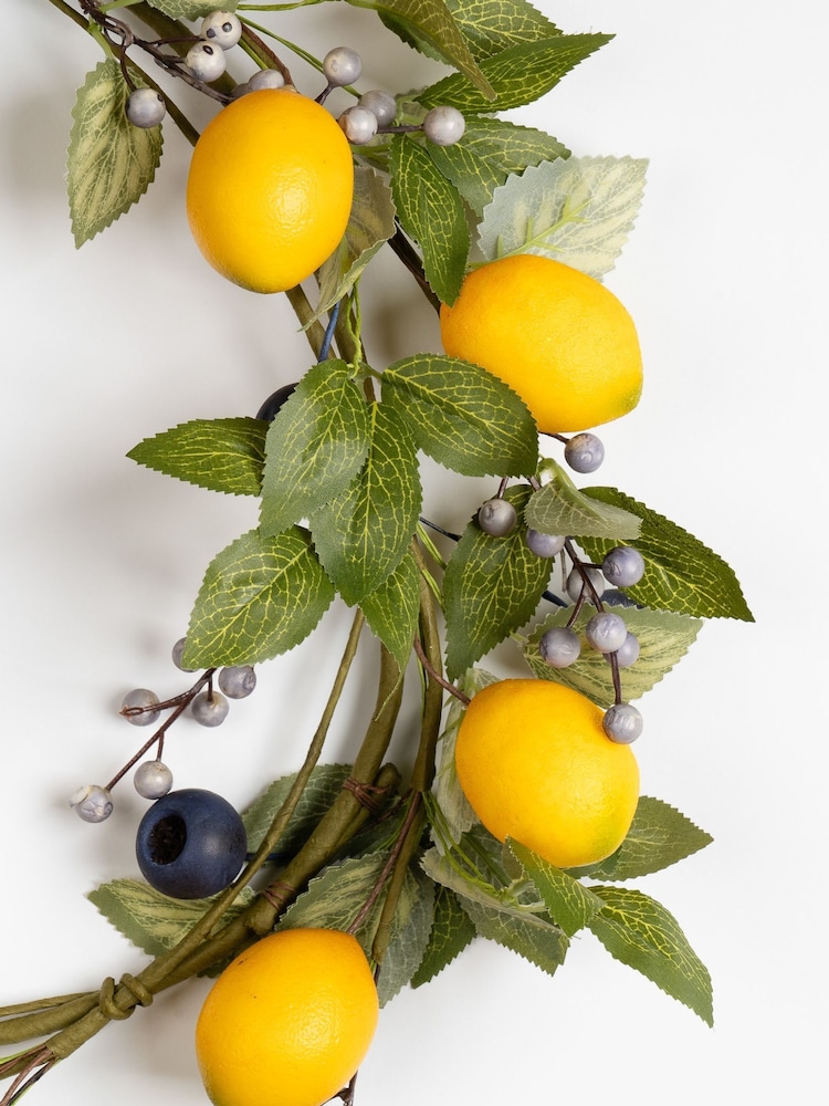 Scottish Everlastings Ltd Faux Lemon & Berry Wreath - Slika 2 iz 3