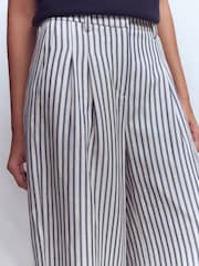 بنطلون Kensington بقصّة ساق واسعة من Boden - صورة 5 من 6