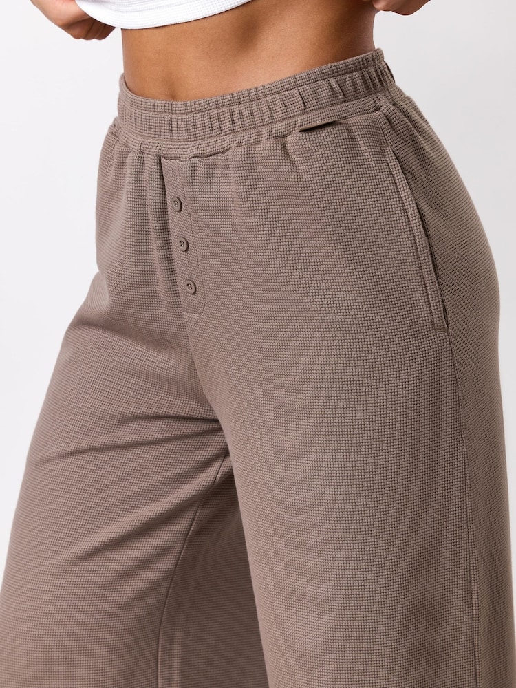 Gym King Waffle Mid Rise Trousers - صورة 4 من 4 Gym King Waffle Mid Rise Trousers - صورة 4 من 4