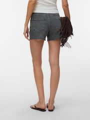 VERO MODA Grey Mid Rise Denim Shorts - Image 4 of 6