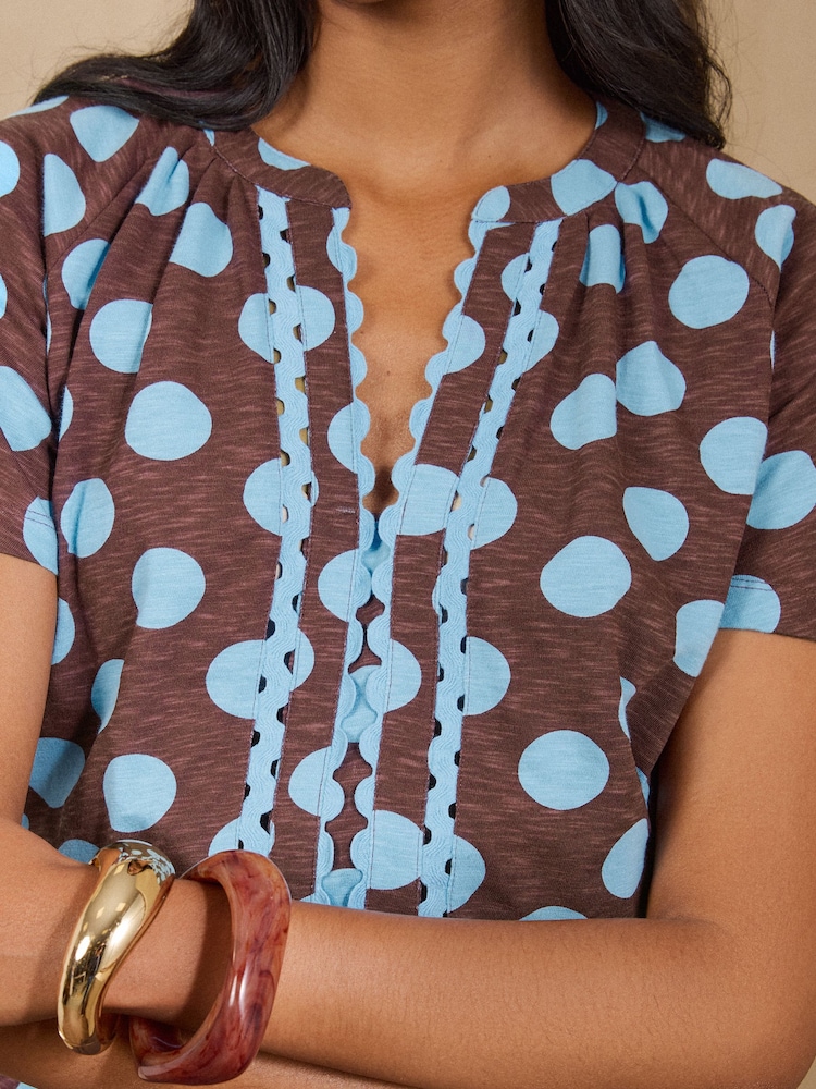 Love & Roses Chocolate Brown Spot Notch Neck Ric Rac Short Sleeve Top - Image 2 of 4