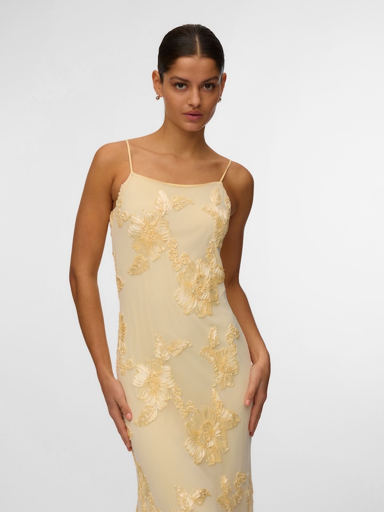 vero moda gold dress Vero Moda Petite Dress female Yellow plain colored size XL