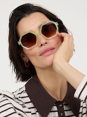 Oliver Bonas Crystal Hexagonal Sunglasses - Εικόνα 5 του 5