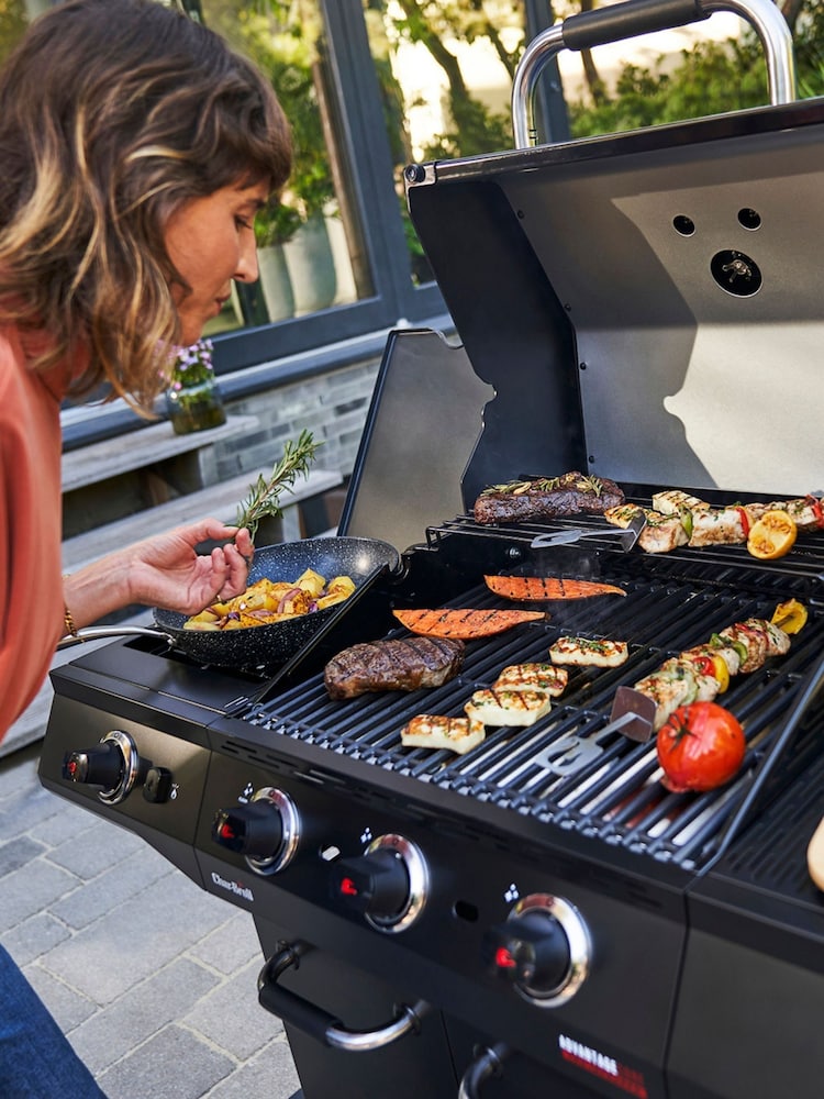Char-Broil Black Advantage Core B 3 BBQ - Image 2 of 6 Char-Broil Black Advantage Core B 3 BBQ - Image 2 of 6
