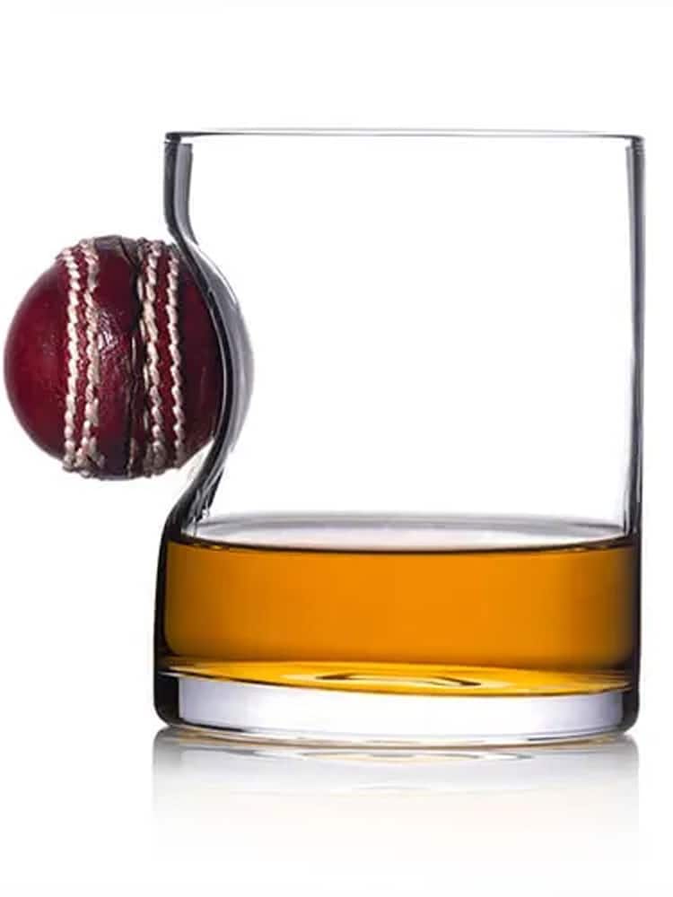 Jeray Set of 2 Clear Sports Fan Cricket Ball Tumblers - Image 2 of 3