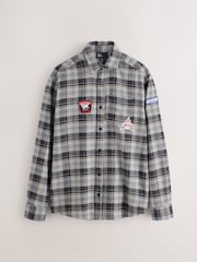 მონოქრომული - Edit Long Sleeve Check Badge Shirt - სურათი 7 10-დან