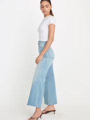 Good American Blue Soft Tech Good Waist Palazzo Cropped Jeans - Image 4 of 7