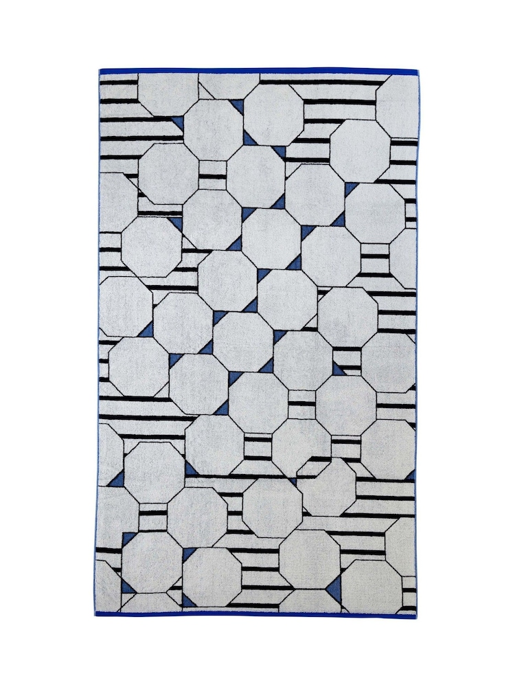 Mapoesie White Solaire Cotton 650gsm Jacquard Towel - Image 3 of 3 Mapoesie White Solaire Cotton 650gsm Jacquard Towel - Image 3 of 3