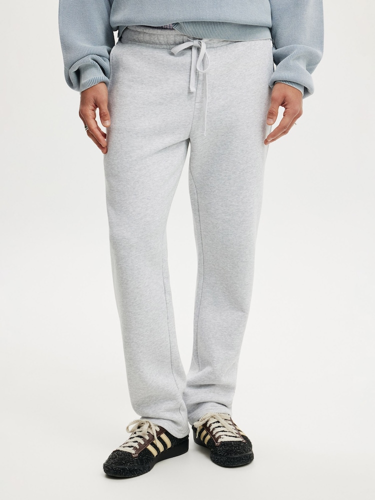رمادي - بنطلونات رياضية مريحة من Cotton On - Image 1 of 6 رمادي - بنطلونات رياضية مريحة من Cotton On - Image 1 of 6