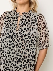 Yours Curve Natural Frill Neck Lined Blouse - Image 4 of 5