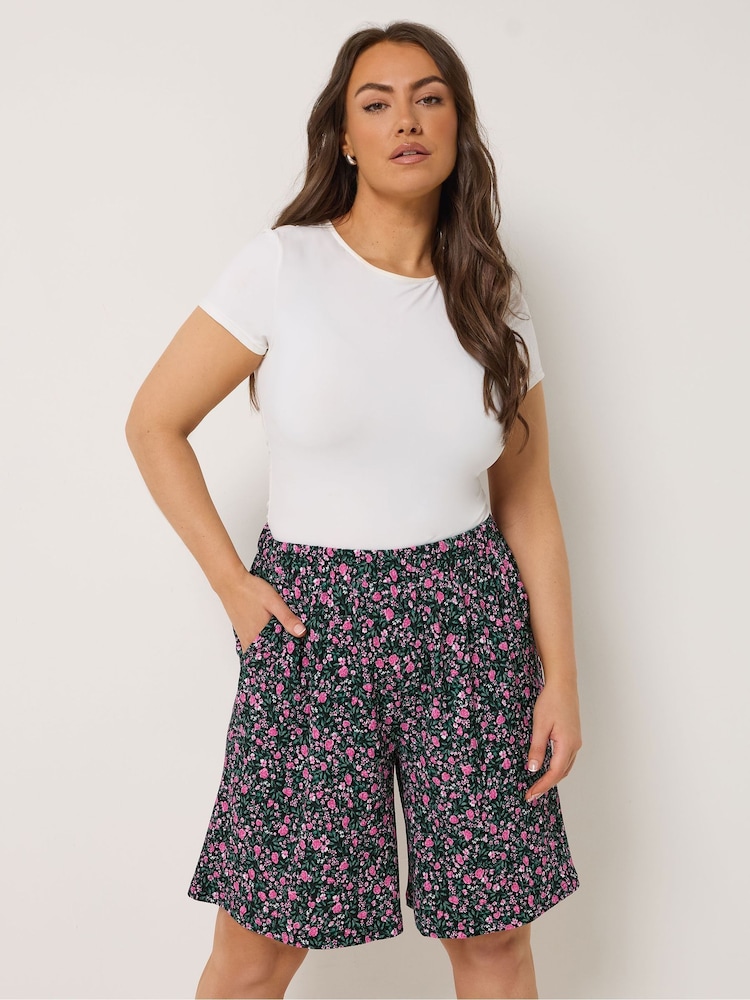 Yours Curve Black Floral Jersey Crinkle Shorts - Image 1 of 5