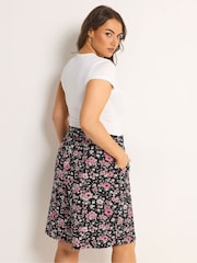Yours Curve Black Floral Ditsy Shorts - Image 3 of 5