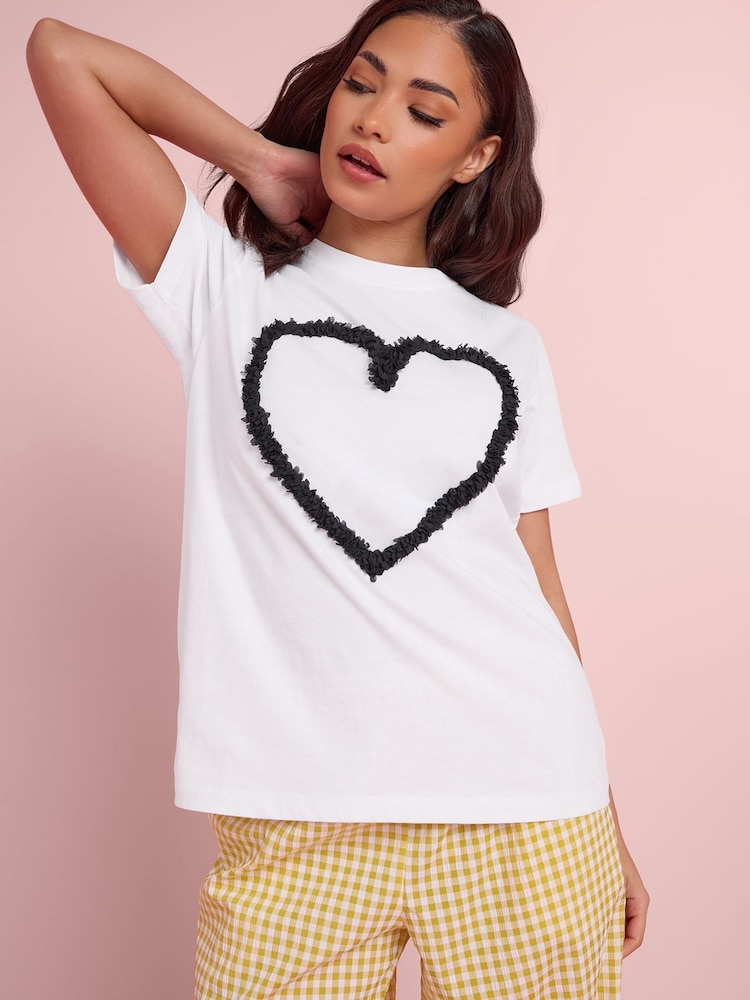 PixieGirl Petite Applique Heart T-Shirt - תמונה 1 מתוך 2