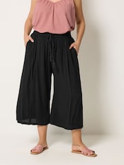 Yours Curve Black Crinkle Drawstring Scallop Cropped Trousers - Image 1 of 5