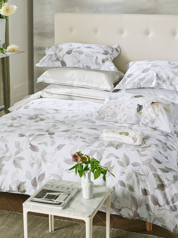 Designers Guild Platinum Silver Fleur Blanche 250 Thread Count Duvet Cover - Image 2 of 10