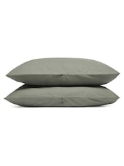 Bedfolk Green Relaxed Cotton Pillowcases Pair - Image 6 of 6