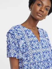 JD Williams Blue Textured Crinkle Frill Detail Angel Sleeve Top - Image 4 of 4