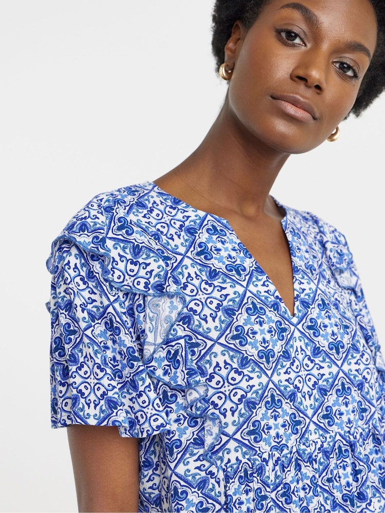 JD Williams Blue Textured Crinkle Frill Detail Angel Sleeve Top - Image 4 of 4