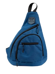 حقيبة Hedland أحادية الحزام من Weird Fish - صورة 3 من 7