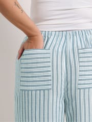Yours Curve Blue Stripe Linen Look Cropped Trousers - Image 4 of 5