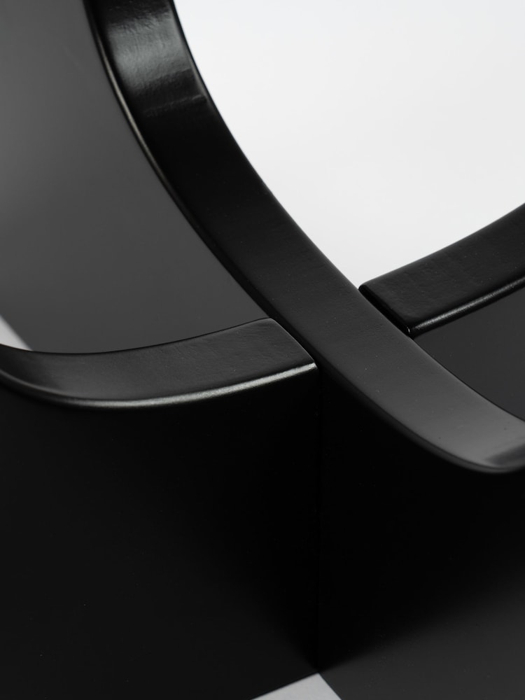 Scottish Everlastings Ltd Black Round Side Table - Image 2 of 3 Scottish Everlastings Ltd Black Round Side Table - Image 2 of 3