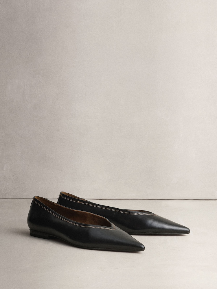 Black N.Premium Leather High Cut Pointed Flats - Image 2 of 5