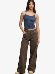 رداء علوي أساسي بحمالات Athletics من Superdry - Image 4 of 5