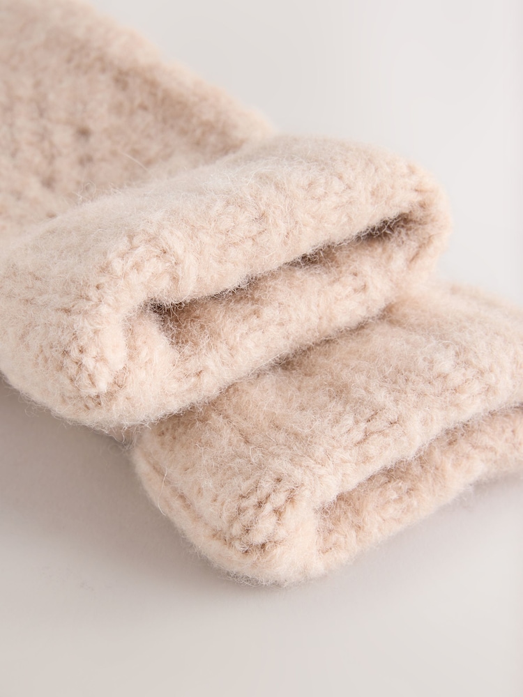 Pink Cable Knitted Gloves - Image 2 of 3 Pink Cable Knitted Gloves - Image 2 of 3